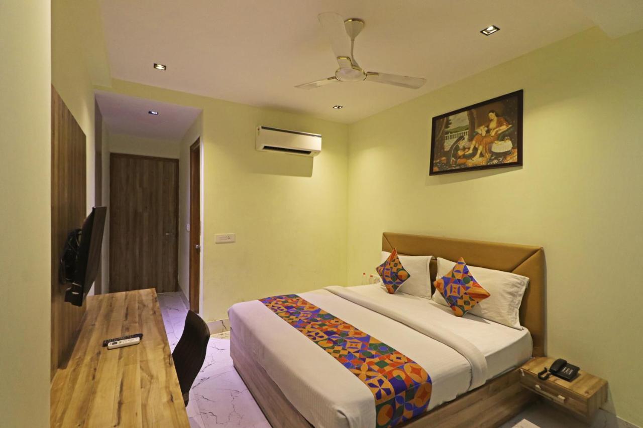 Hotel Good Vibe Near Delhi Igi Airport Neu-Delhi Exterior foto