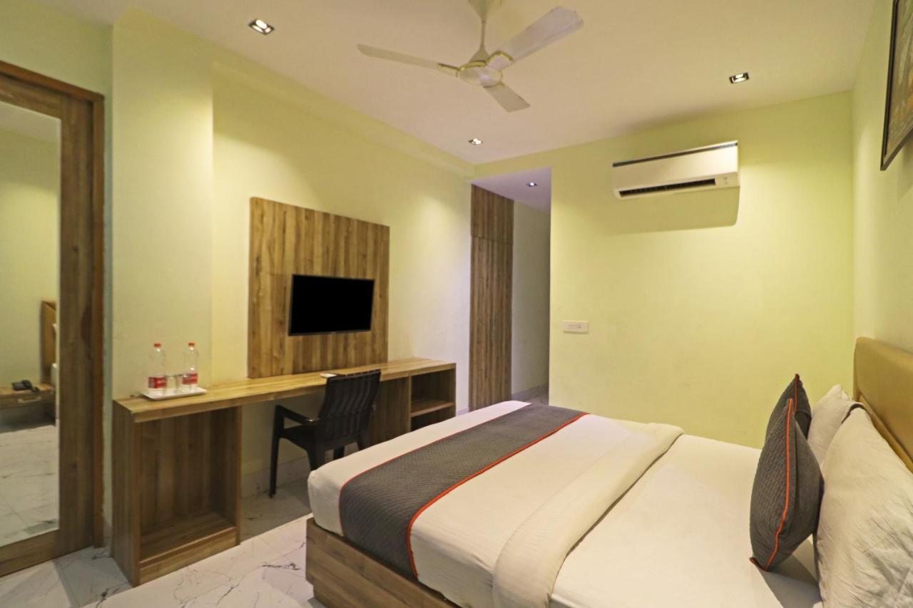 Hotel Good Vibe Near Delhi Igi Airport Neu-Delhi Exterior foto